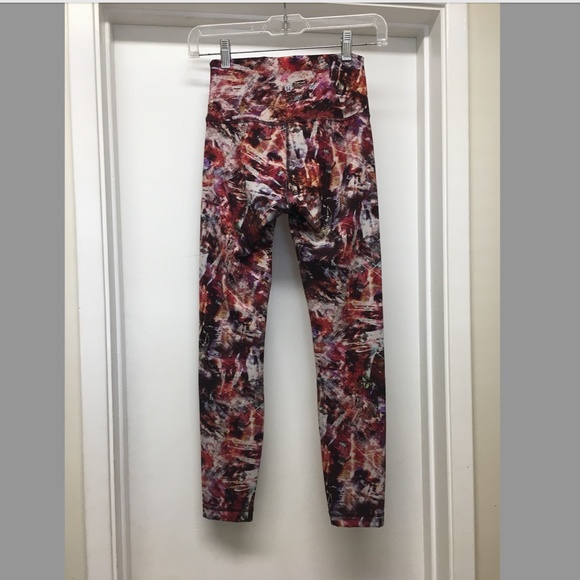 Lululemon Wunder Train High-Rise Tight 25" Urbantricity EUC - Picture 6 of 9